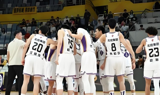 MK体育官方入口-CBA“土豪队”大洗牌！主教练火速下课，多名球员进交易名单？